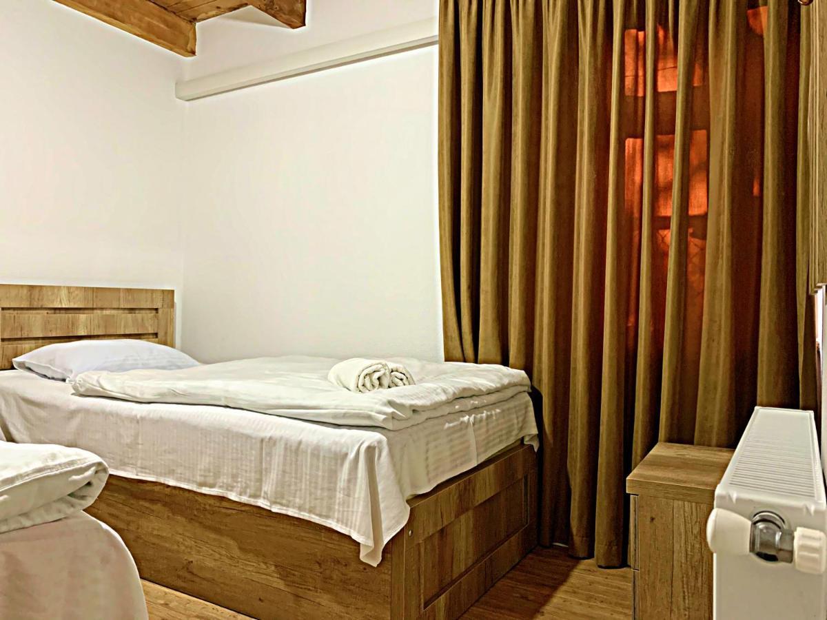 Old City Hotel Кутаїсі Екстер'єр фото